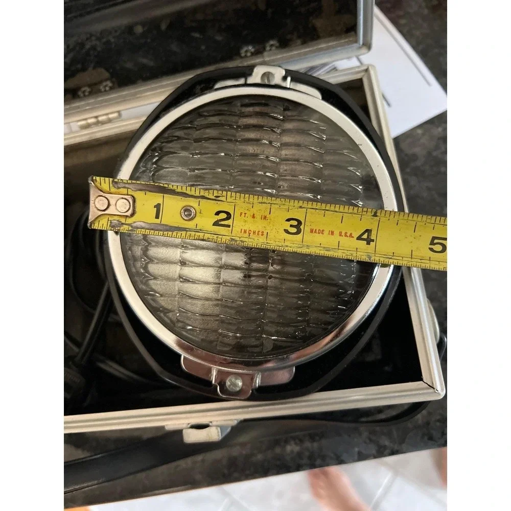 Vintage Bell and Howell‎ Movie Light, Tested Works